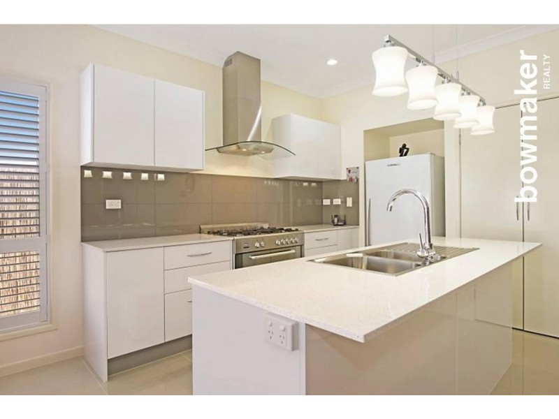 14 Troon Street, North Lakes QLD 4509