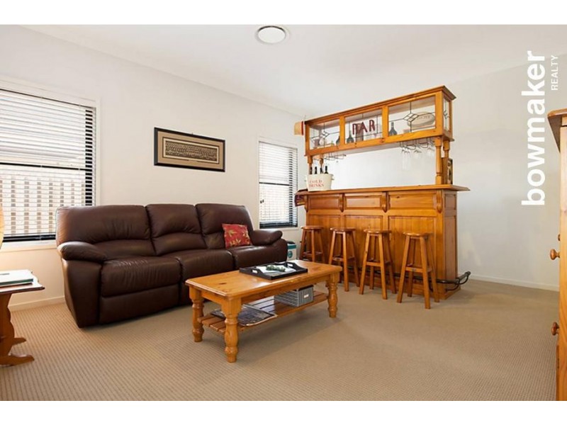 1 Satinay Parade, North Lakes QLD 4509