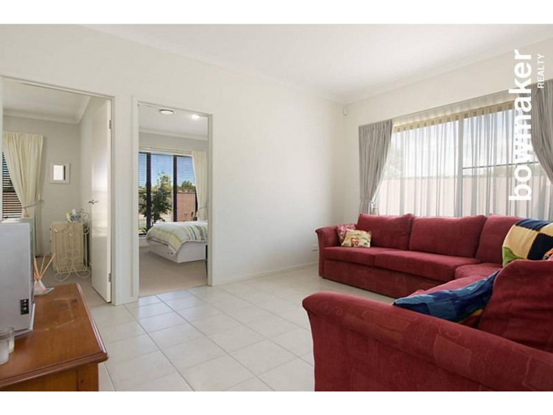 1 Satinay Parade, North Lakes QLD 4509