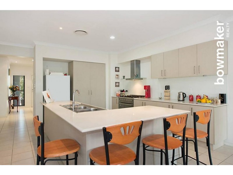 1 Satinay Parade, North Lakes QLD 4509