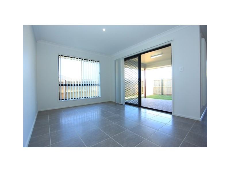 10 Triumph Circuit, North Lakes QLD 4509