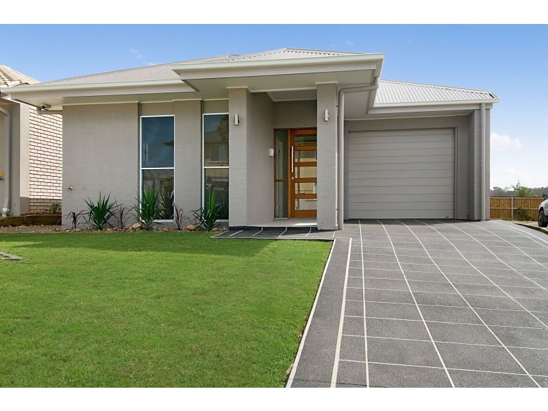 43 Dusky Street, North Lakes QLD 4509