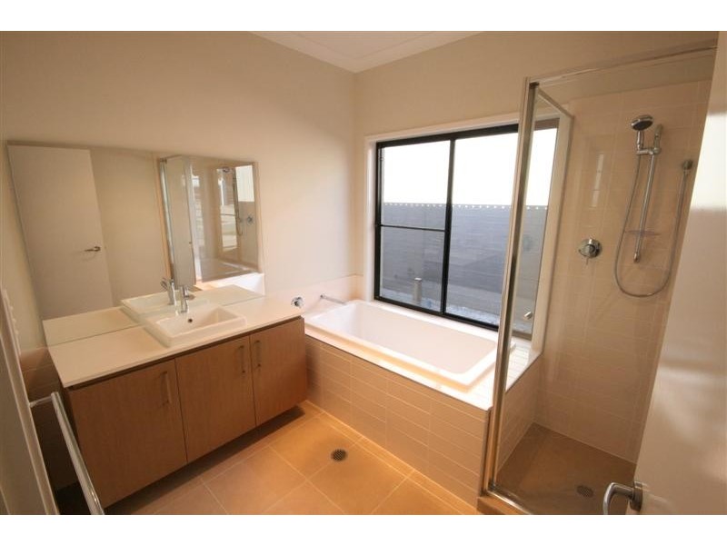 17 Satinay Pde, North Lakes QLD 4509