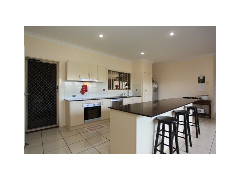 2 Tamarind Street, North Lakes QLD 4509