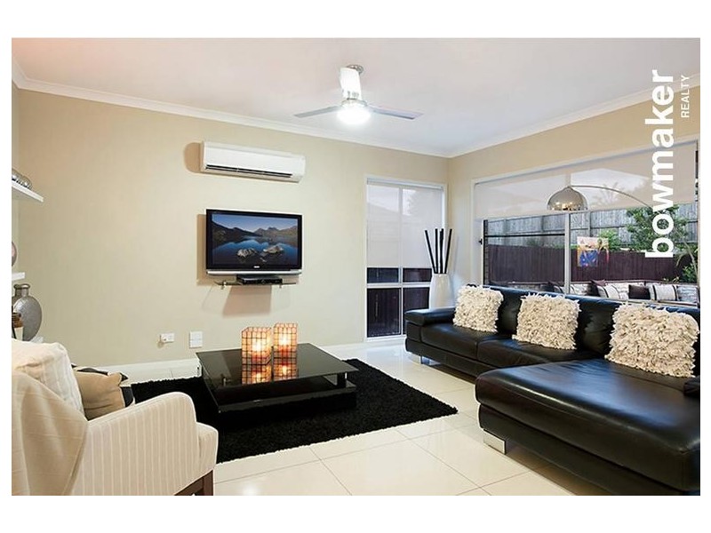 1 Williams Crescent, North Lakes QLD 4509