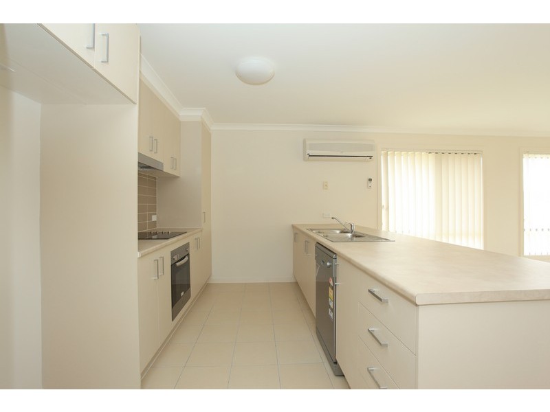 20 Chase Crescent, North Lakes QLD 4509