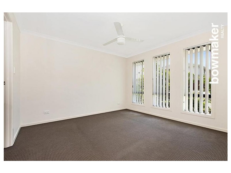 10 Dunes Crescent, North Lakes QLD 4509