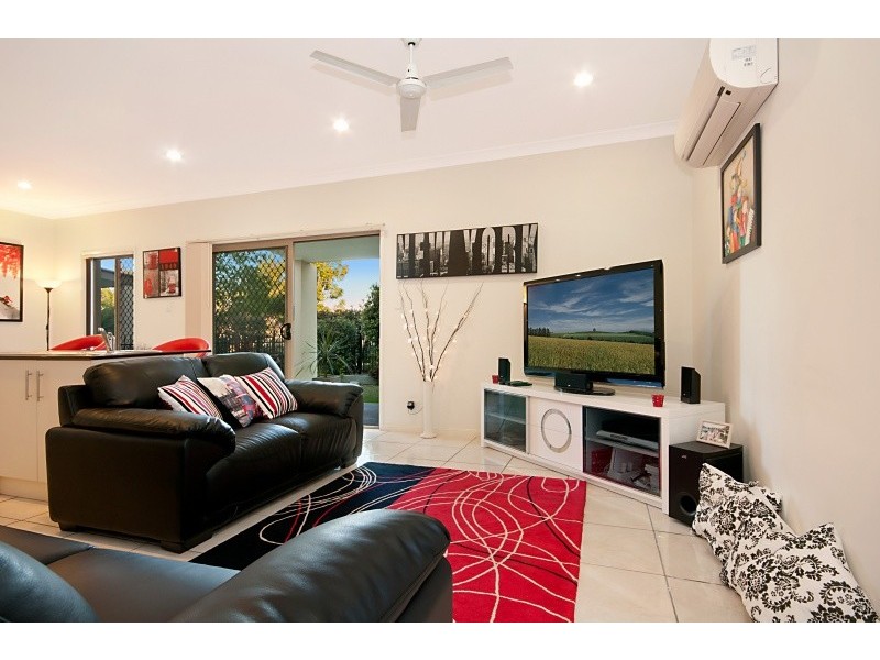 6 Riley Court, North Lakes QLD 4509