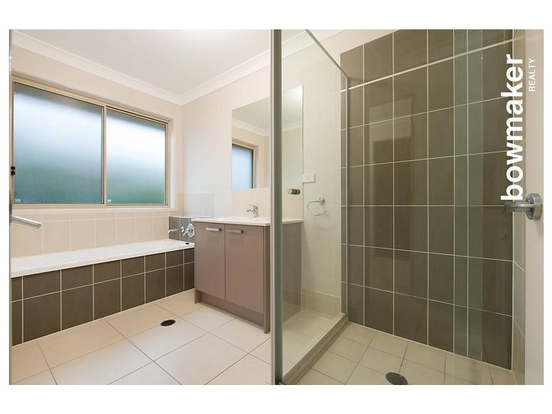 5 Langham Crescent, North Lakes QLD 4509