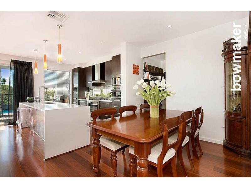 32 Dunes Crescent, North Lakes QLD 4509