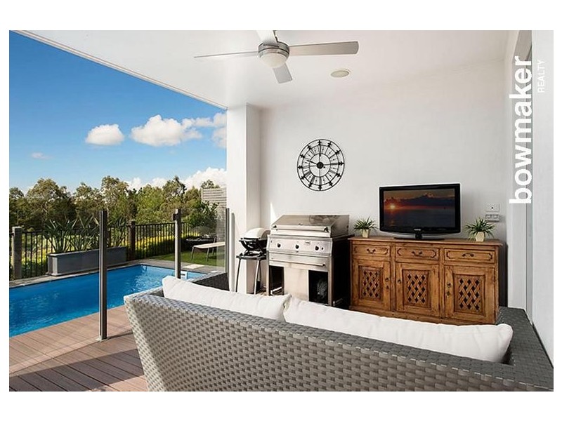 32 Dunes Crescent, North Lakes QLD 4509