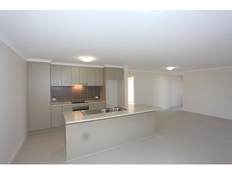 58 Daintree Circuit, North Lakes QLD 4509
