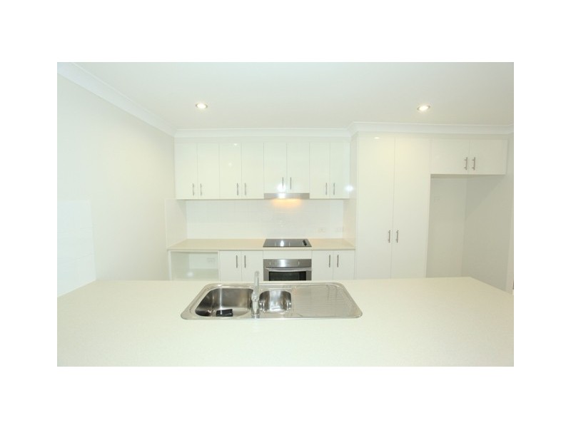 25 Merion Crescent, North Lakes QLD 4509