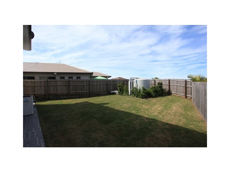 4 Crenshaw Street, North Lakes QLD 4509