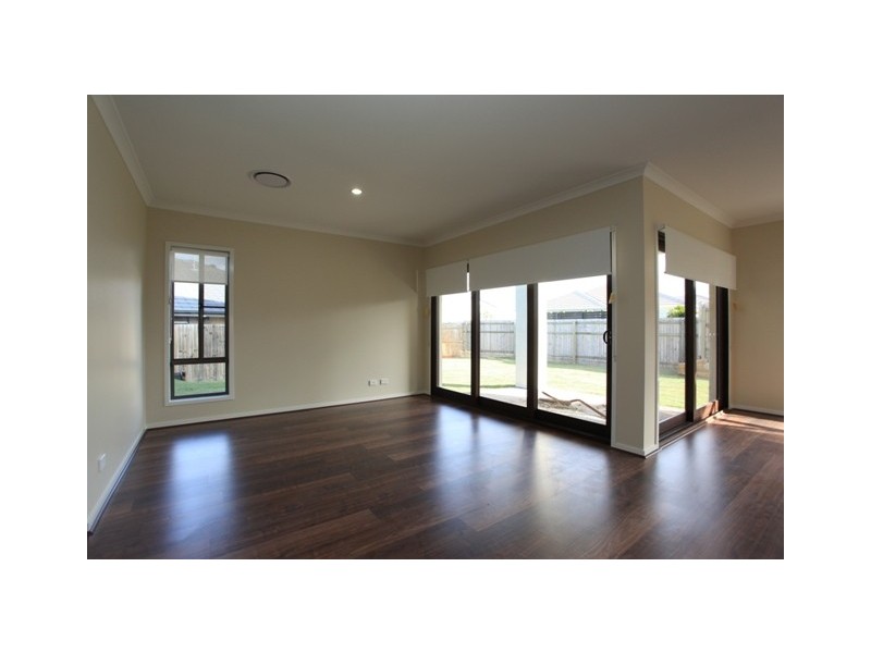 25 Lytham Circuit, North Lakes QLD 4509