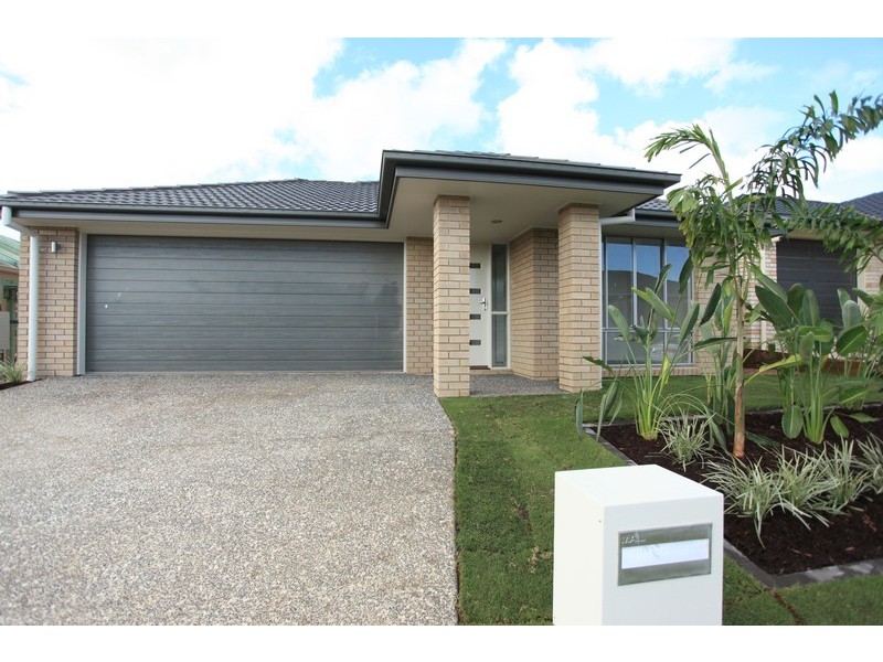 16 Melville Parade, North Lakes QLD 4509