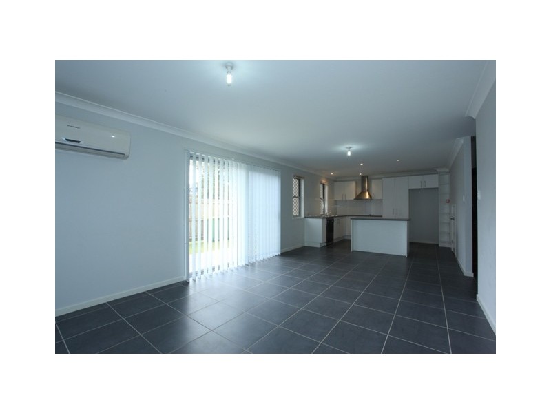 2/16 Quoll Street, North Lakes QLD 4509