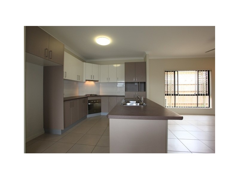 32 Gibbs Street, North Lakes QLD 4509
