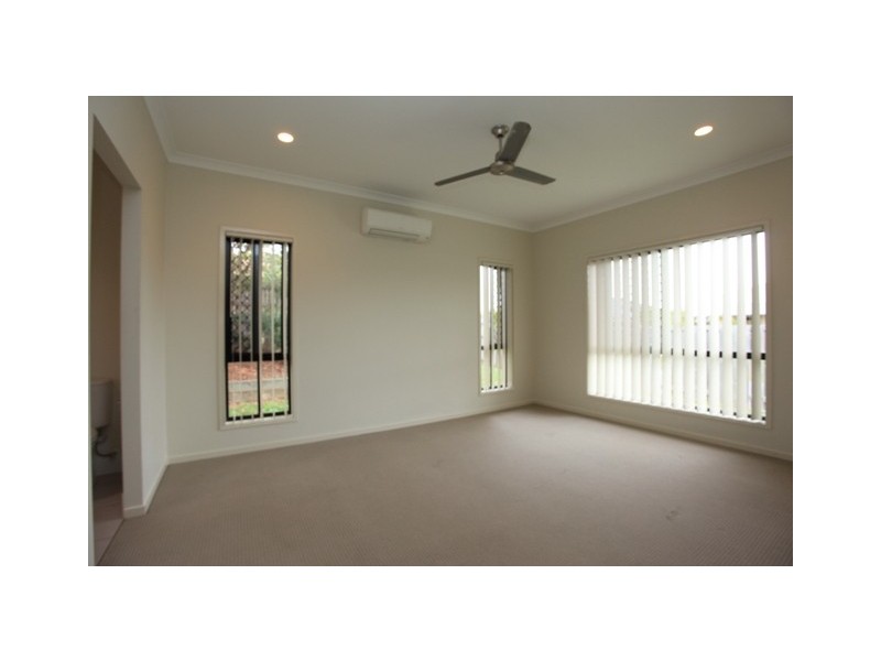 32 Gibbs Street, North Lakes QLD 4509