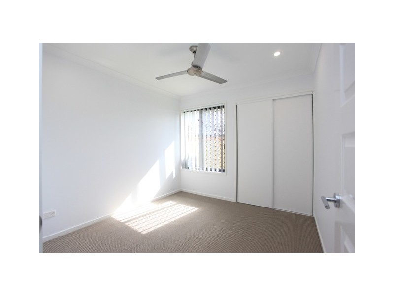 Unit A/11 Steamview Court, Burpengary QLD 4505