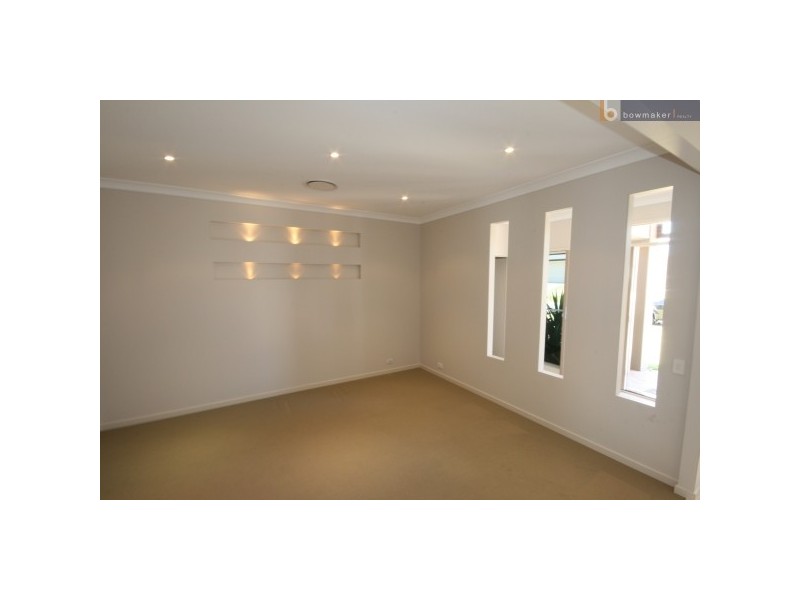 30 Wallaroo Circuit, North Lakes QLD 4509