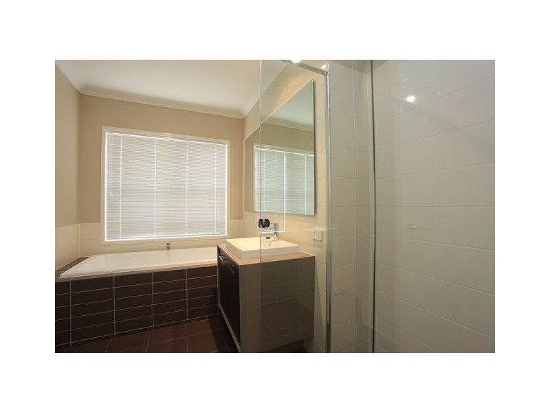 4 Wallarah Parade, North Lakes QLD 4509