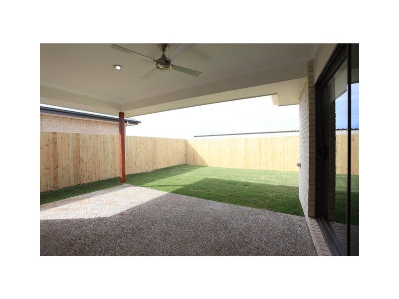 4 Wallarah Parade, North Lakes QLD 4509