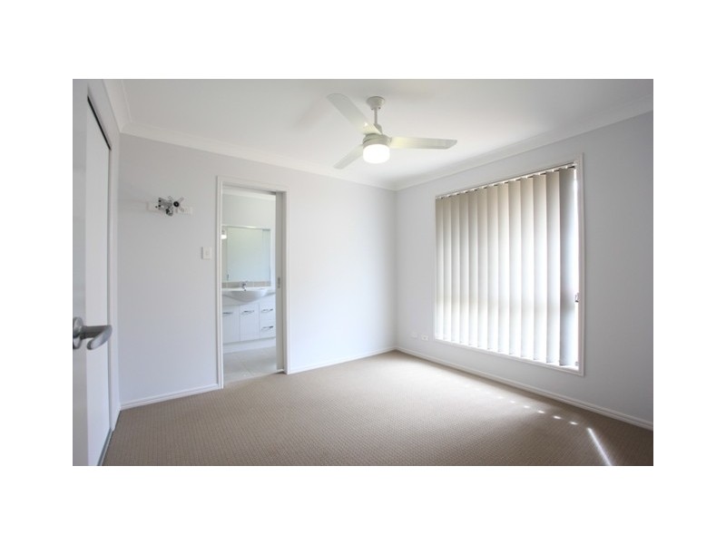 Unit B/23 Lagoon Road, Burpengary QLD 4505