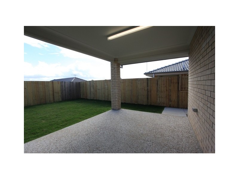Unit B/23 Lagoon Road, Burpengary QLD 4505