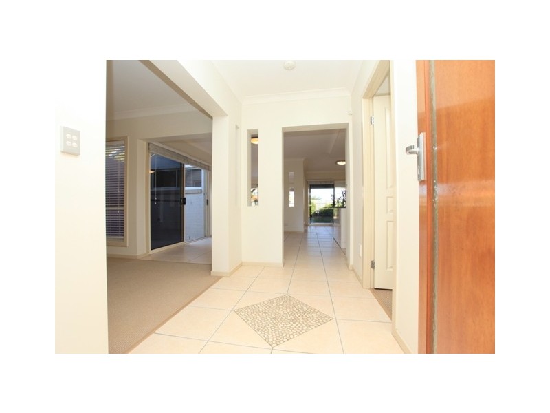 19 Bridgeport Drive, North Lakes QLD 4509