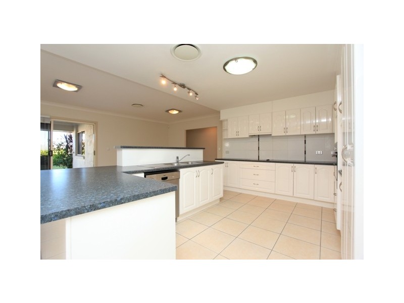 19 Bridgeport Drive, North Lakes QLD 4509