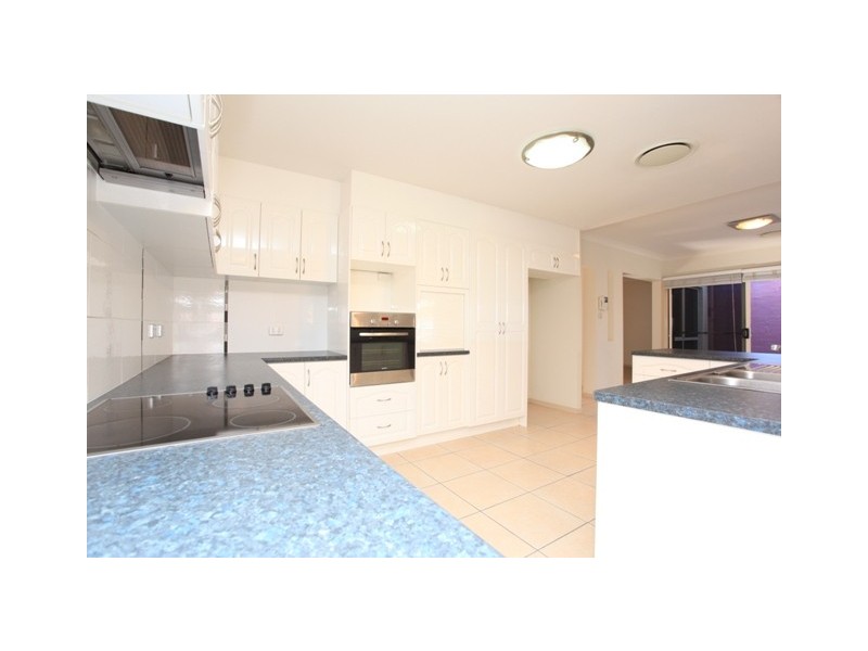 19 Bridgeport Drive, North Lakes QLD 4509