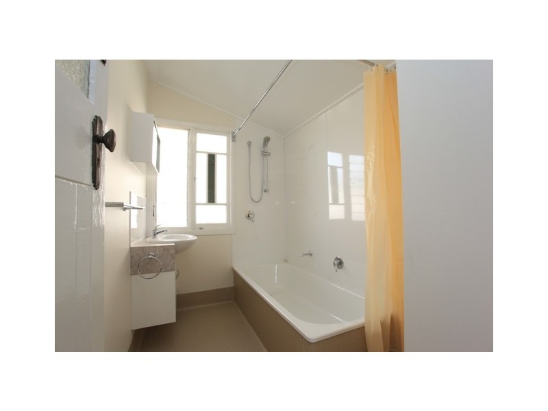 1 Esplanade, Deception Bay QLD 4508