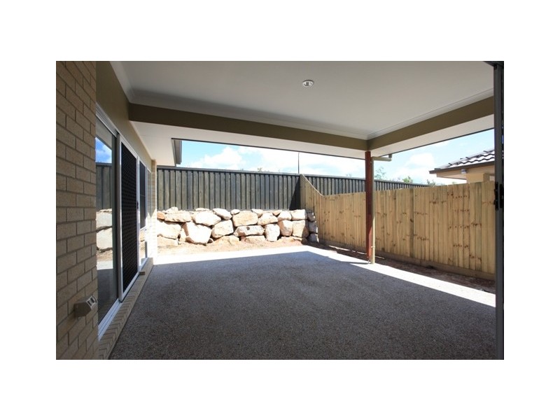 125 Mackintosh Drive, North Lakes QLD 4509