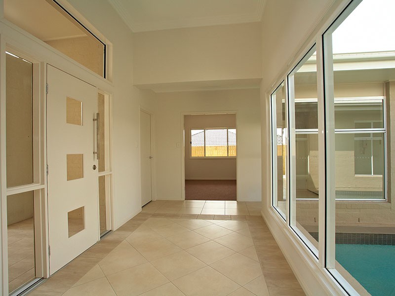16 Warabi Crescent, North Lakes QLD 4509
