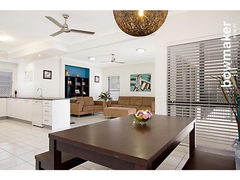 2 Trevino Parade, North Lakes QLD 4509