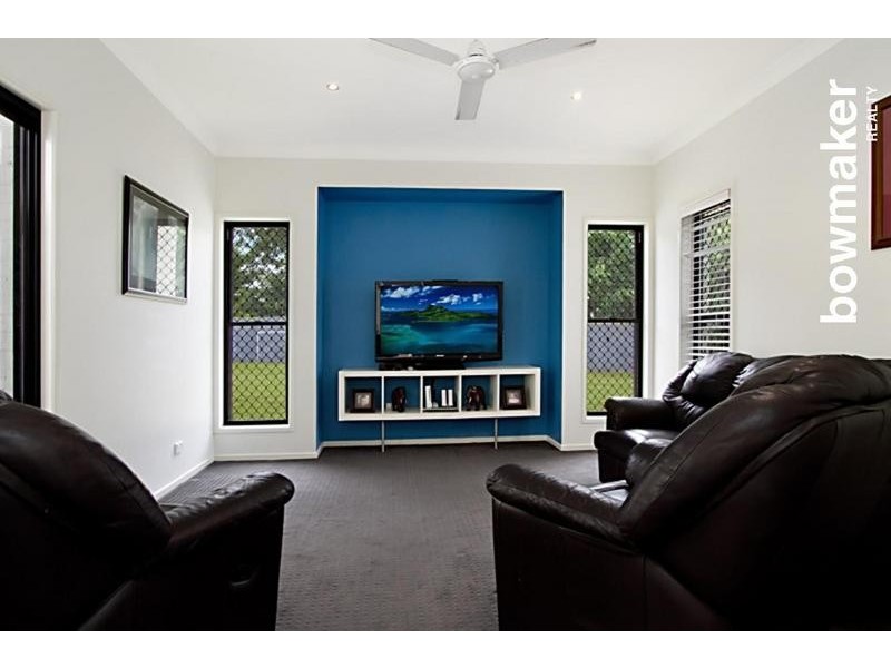 2 Trevino Parade, North Lakes QLD 4509
