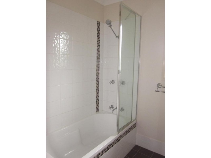 2/72-78 Duffield Road, Kallangur QLD 4503