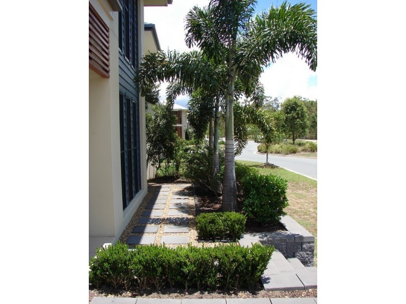 12 Lacebark Street, North Lakes QLD 4509