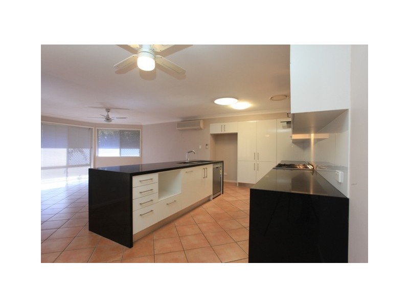20 Fitzroy Crescent, Murrumba Downs QLD 4503