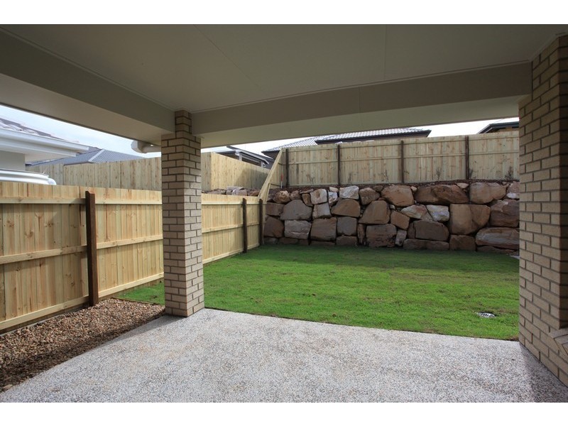 16 Moonie Crescent, North Lakes QLD 4509