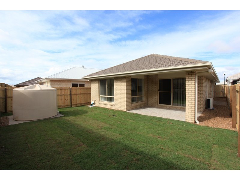 16 Moonie Crescent, North Lakes QLD 4509