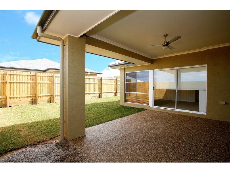 5 Player Street, North Lakes QLD 4509