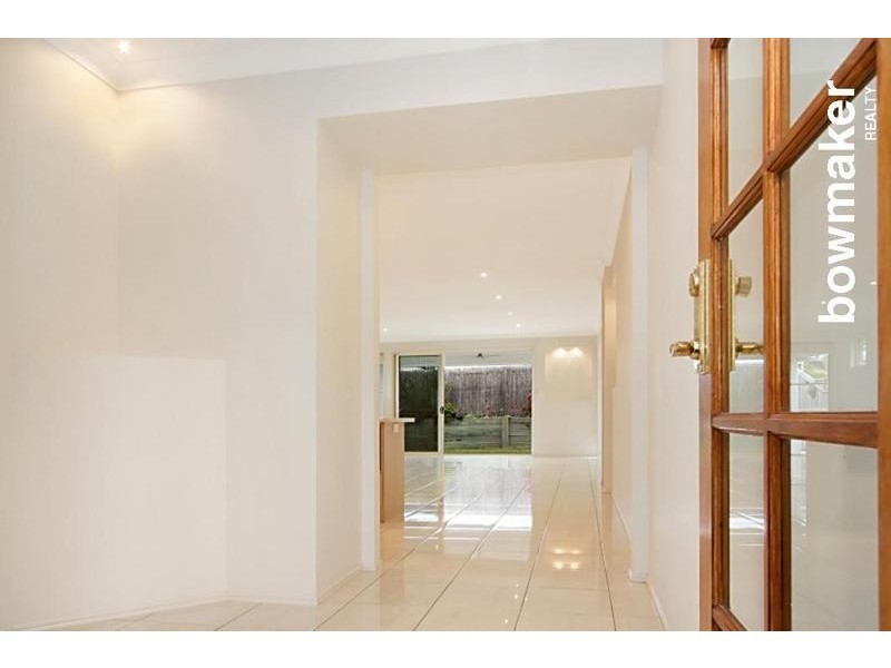 9 Backhousia Court, North Lakes QLD 4509