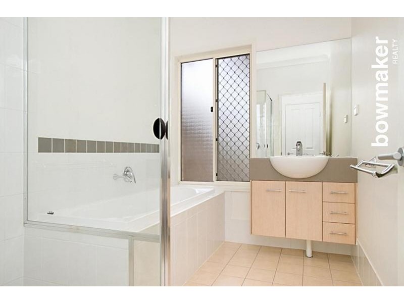 9 Backhousia Court, North Lakes QLD 4509