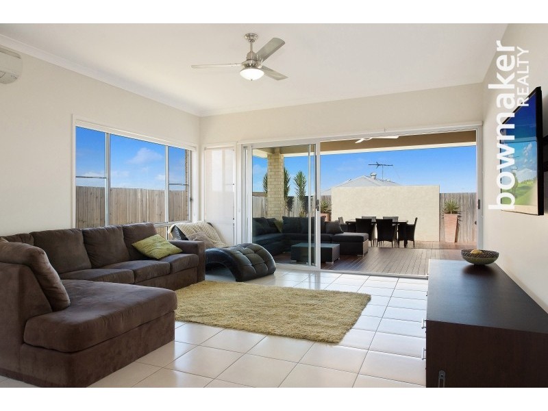 33 Daintree Circuit, North Lakes QLD 4509