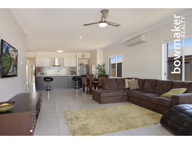 33 Daintree Circuit, North Lakes QLD 4509
