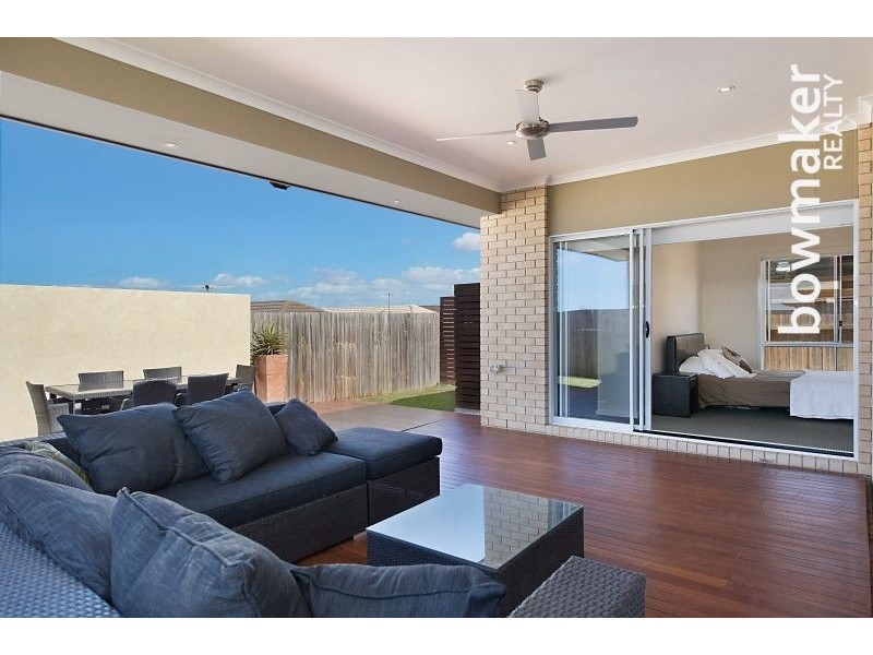 33 Daintree Circuit, North Lakes QLD 4509