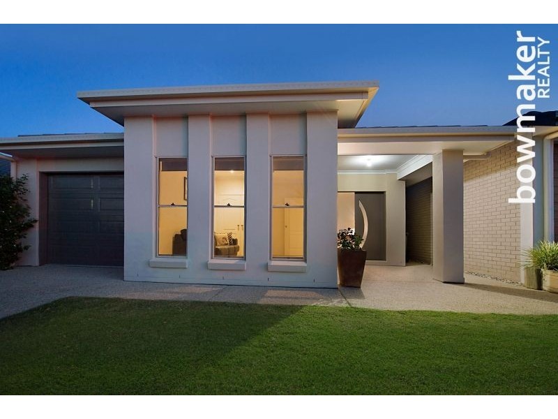 14 Rawlins Crescent, North Lakes QLD 4509