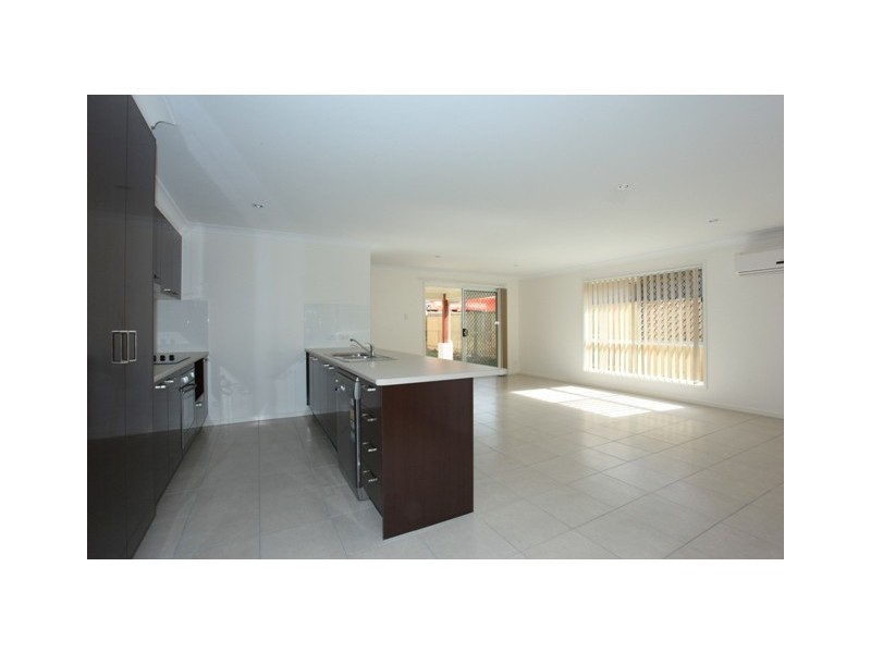 10 Bowerbird Crescent – ESSENCIA, Dakabin QLD 4503